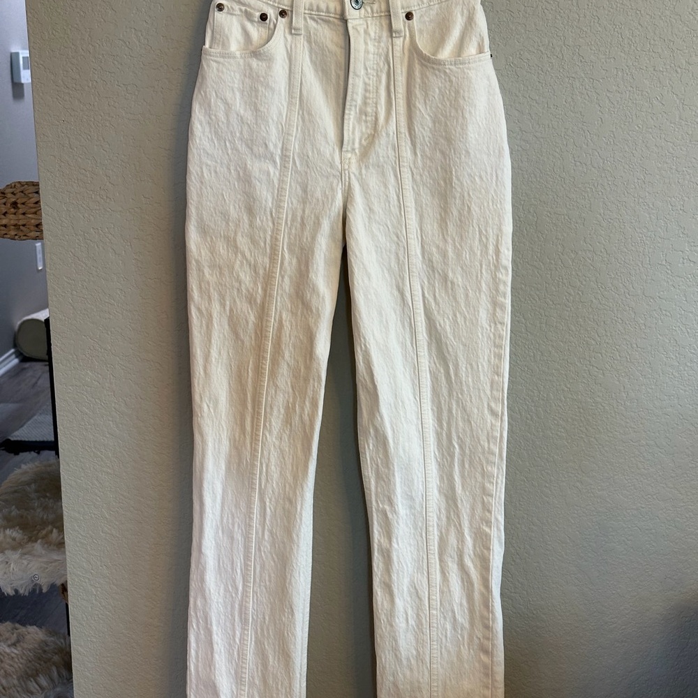 Abercrombie & Fitch Curve Love Straight Leg Cream Jeans - 24L
